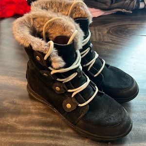 SOREL - Black mid boots